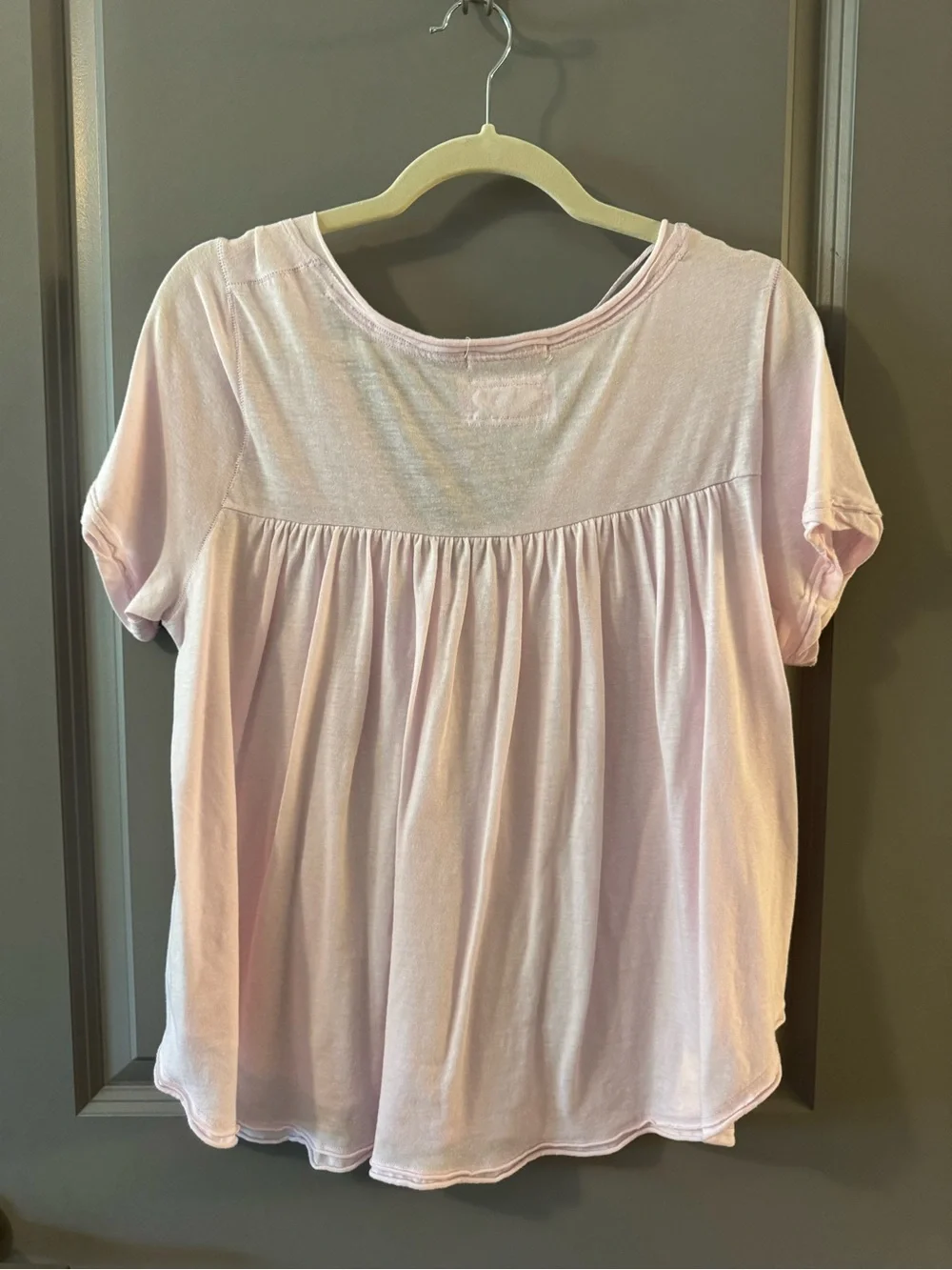 Free People Light Pink V-Neck Short Sleeve Tee